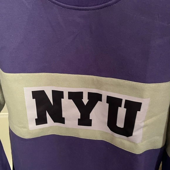 Taylor Swift NYU Sweatshirt ~ Great Gift! NWT from Danezon. - Picture 4 of 6